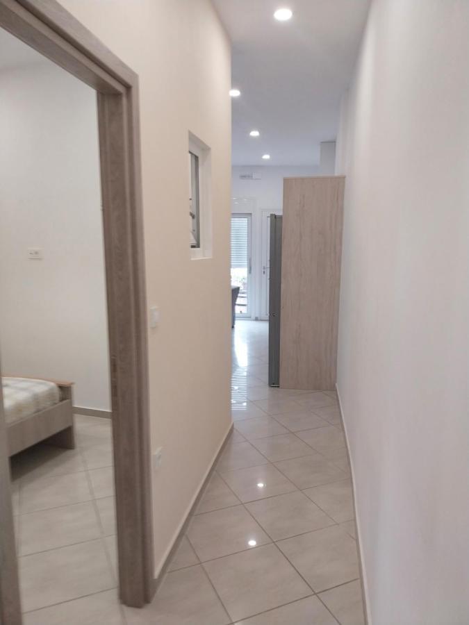 דירות Agia Marina The Getaway מראה חיצוני תמונה
