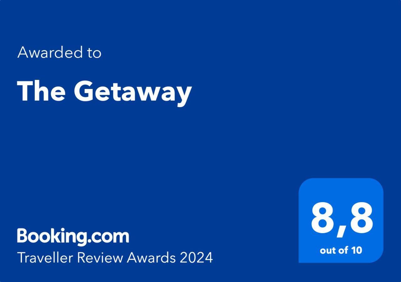 דירות Agia Marina The Getaway מראה חיצוני תמונה